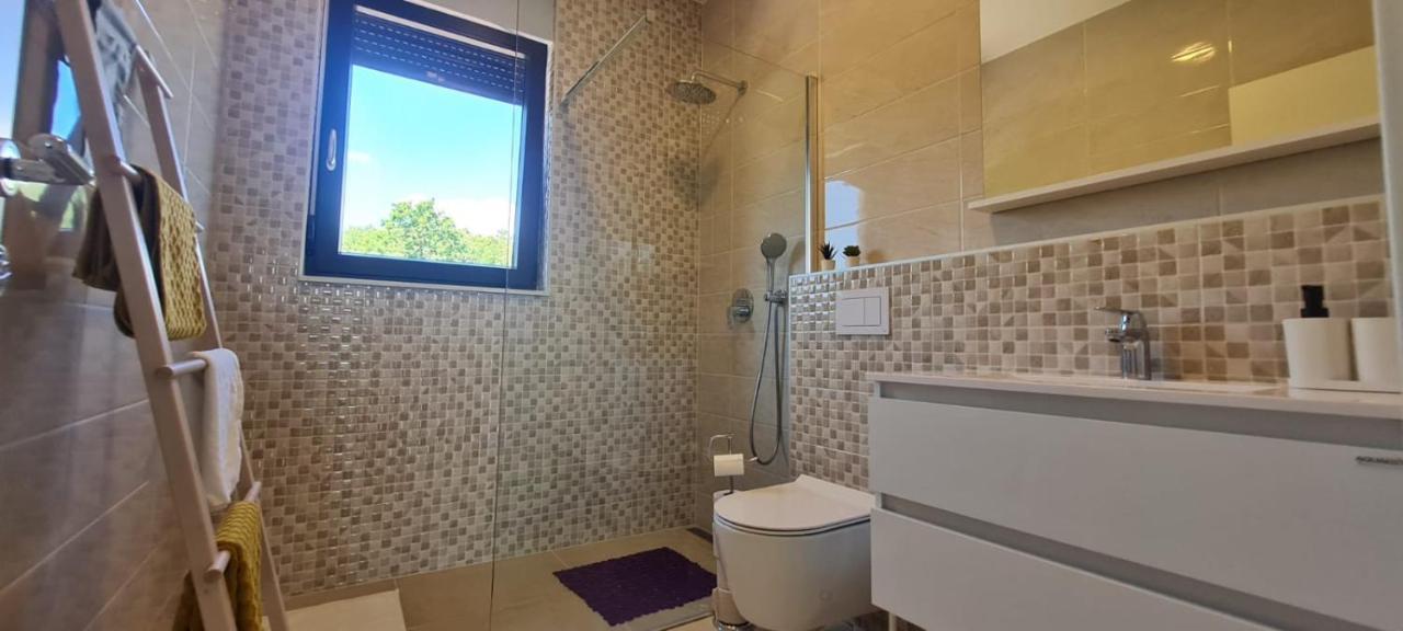 ורבניק Apartmani Mariosa מראה חיצוני תמונה