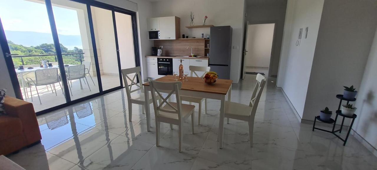 ורבניק Apartmani Mariosa מראה חיצוני תמונה
